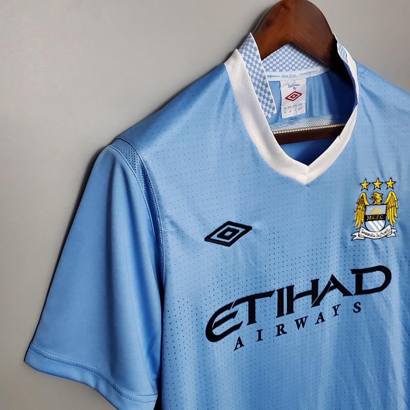 Camisa Manchester City Retrô 2011/2012 Azul - Umbro - Garcêz Sports