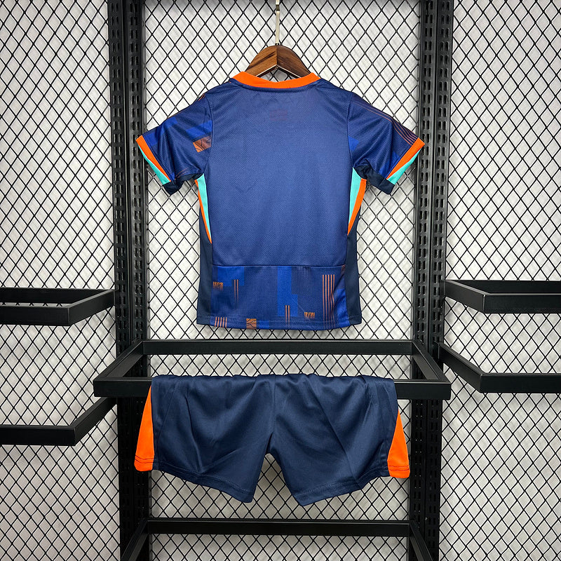 Kit infantil - Holanda 24/25