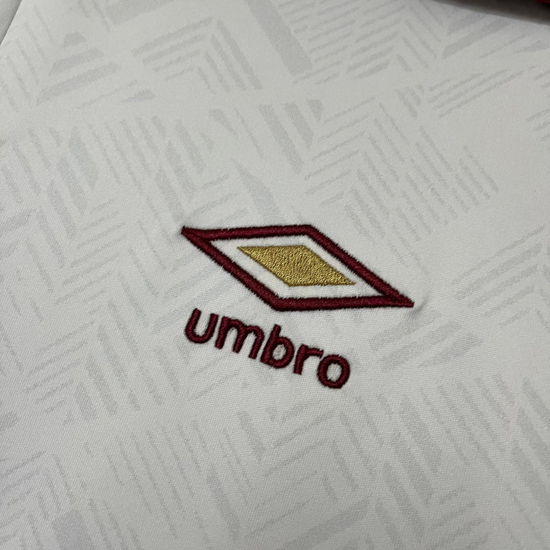 Camisa West Ham Third 24/25 Branca e Grená Torcedor Masculina Umbro