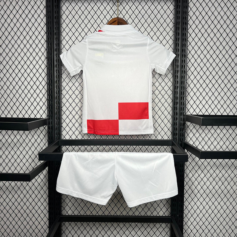 Kit infantil - Croácia 24/25