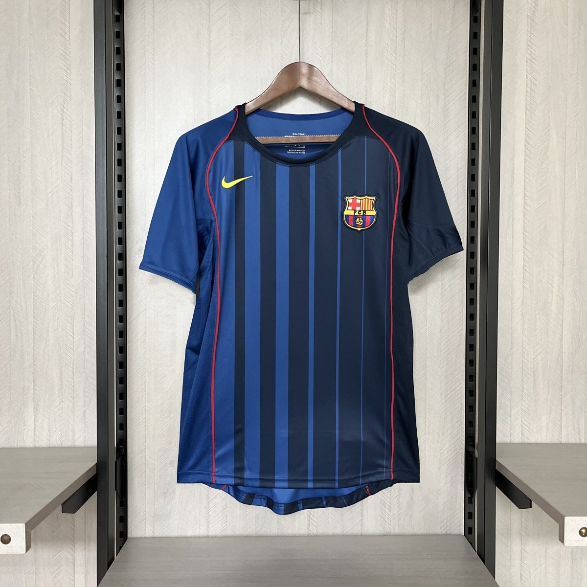 Barcelona Retro 2004/05 away - Garcêz Sports