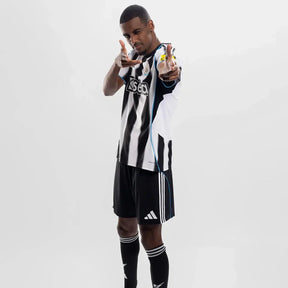 Camisa adidas Newcastle 2025/26 I Torcedor - Garcêz Sports