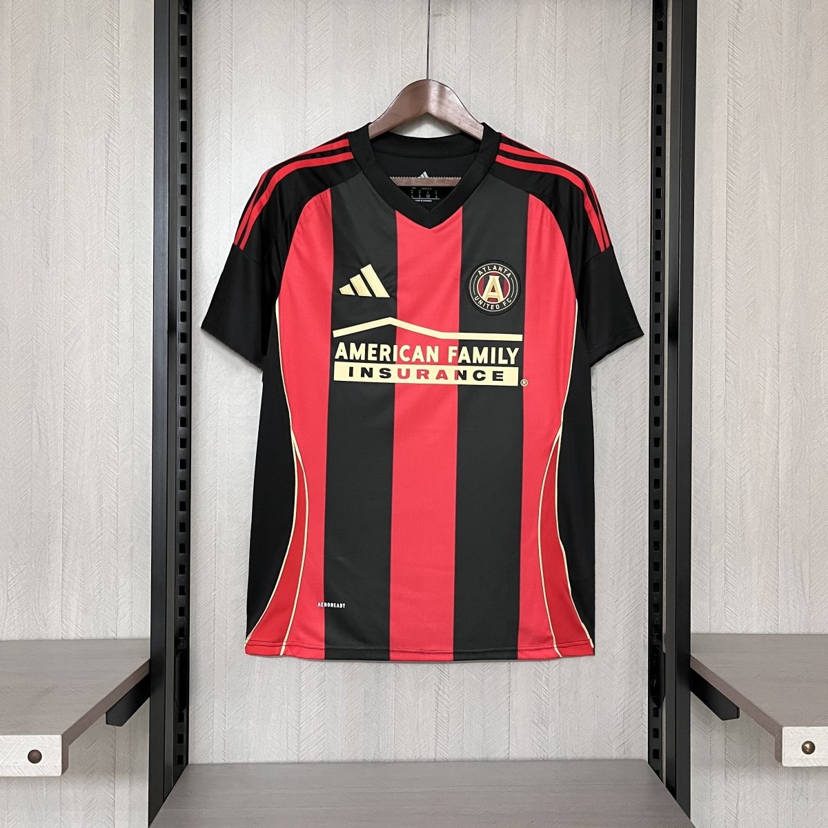 Camisa da Atlanta united Home 2025 Preto e Vermelho - Garcêz Sports