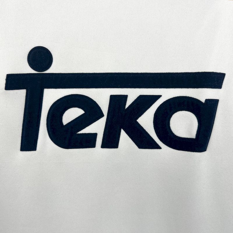 Camisa do Real Madrid retrô 2000/2001 - Garcêz Sports