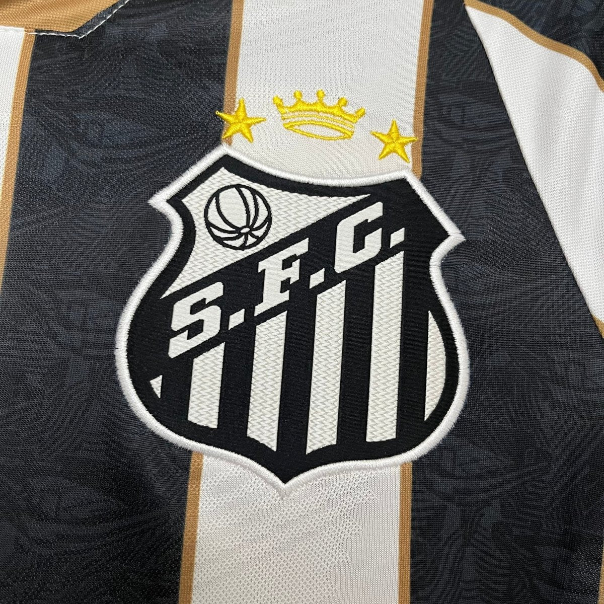 Camisa do Santos 24/25 Preta e Branca (Neymar JR 10 Incluso) - Garcêz Sports