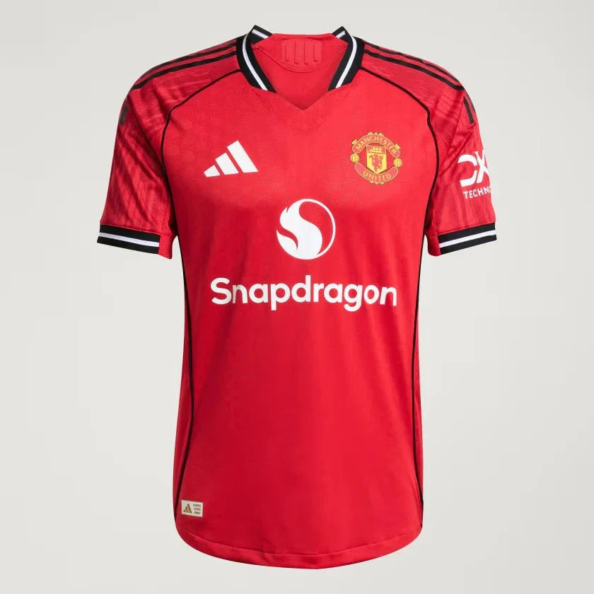 Camisa Manchester United I 2025/26 Adidas Torcedor - Garcêz Sports