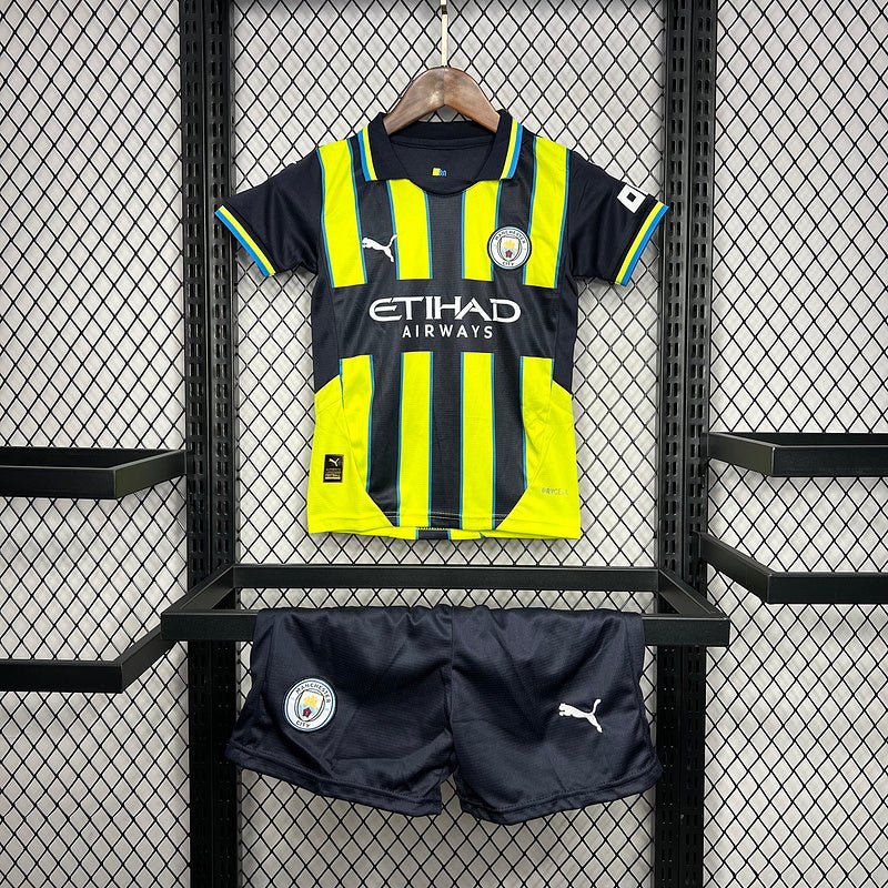 Kit Infantil Manchester City 24/25 - Preto e Verde - Garcêz Sports