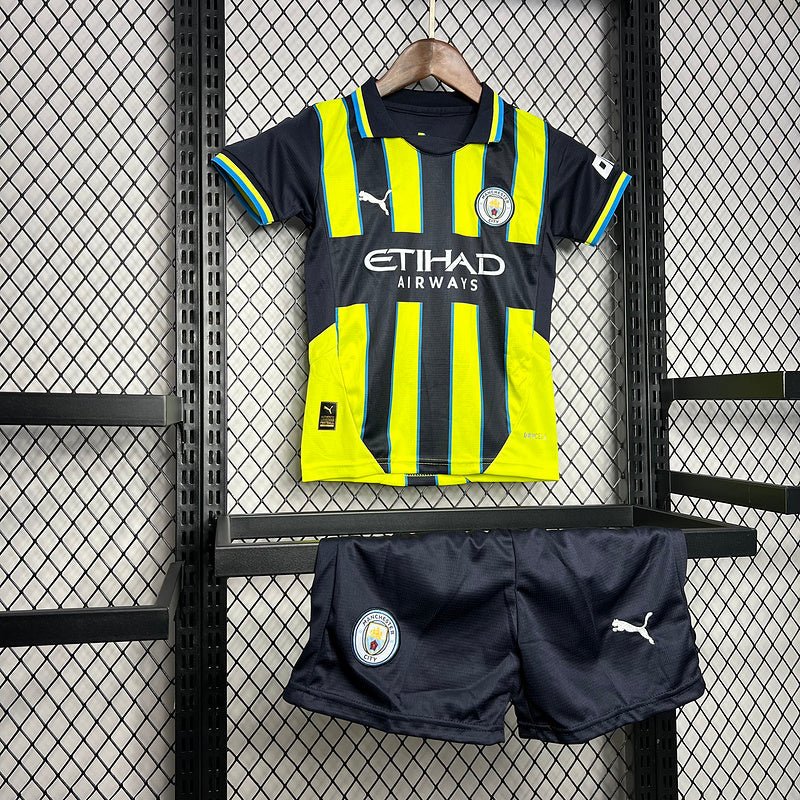 Kit Infantil Manchester City 24/25 - Preto e Verde - Garcêz Sports