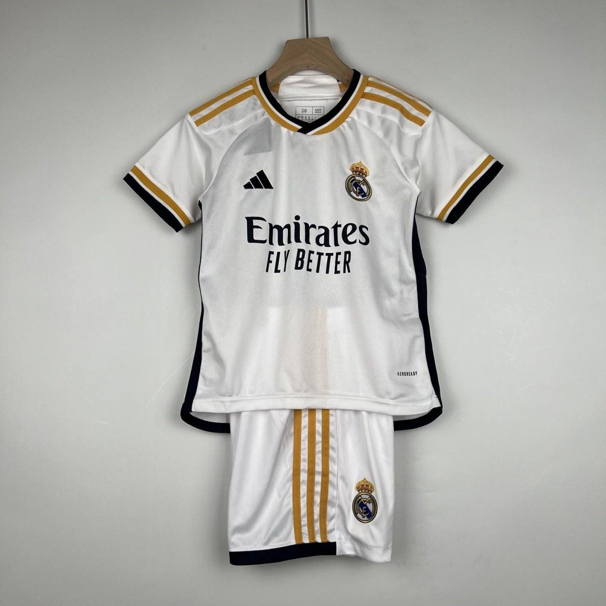 Kit Infantil Real Madrid I 23/24 Adidas - Branco - Garcêz Sports